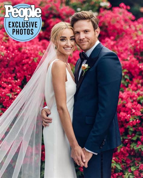 Ginny & Georgia Star Brianne Howey Weds Matt Ziering